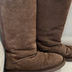 Brown Uggs size 8